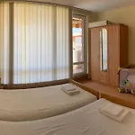 Nessebar Club 226 * סאני ביץ'